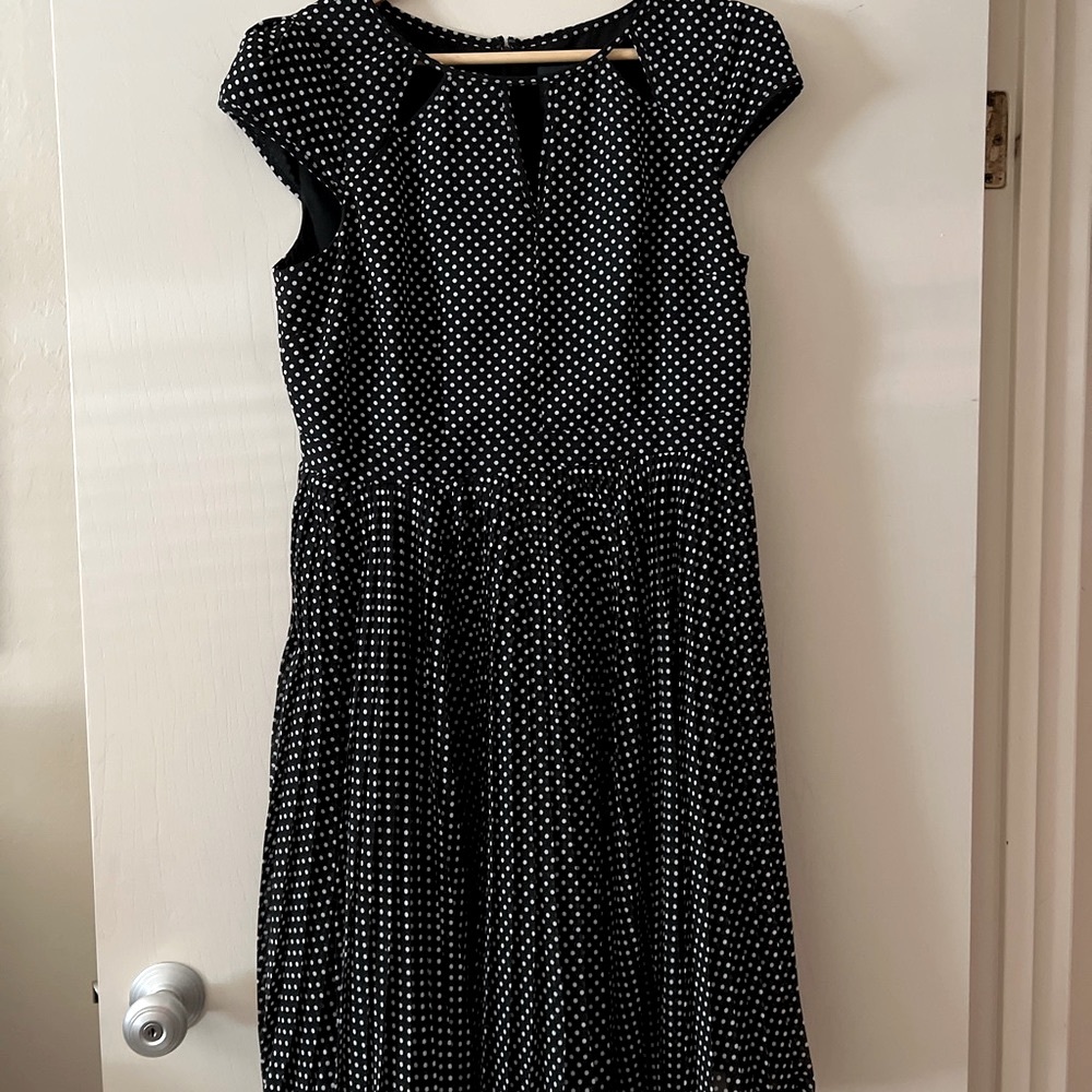 Pleated polka dot dress with keyhole neckline